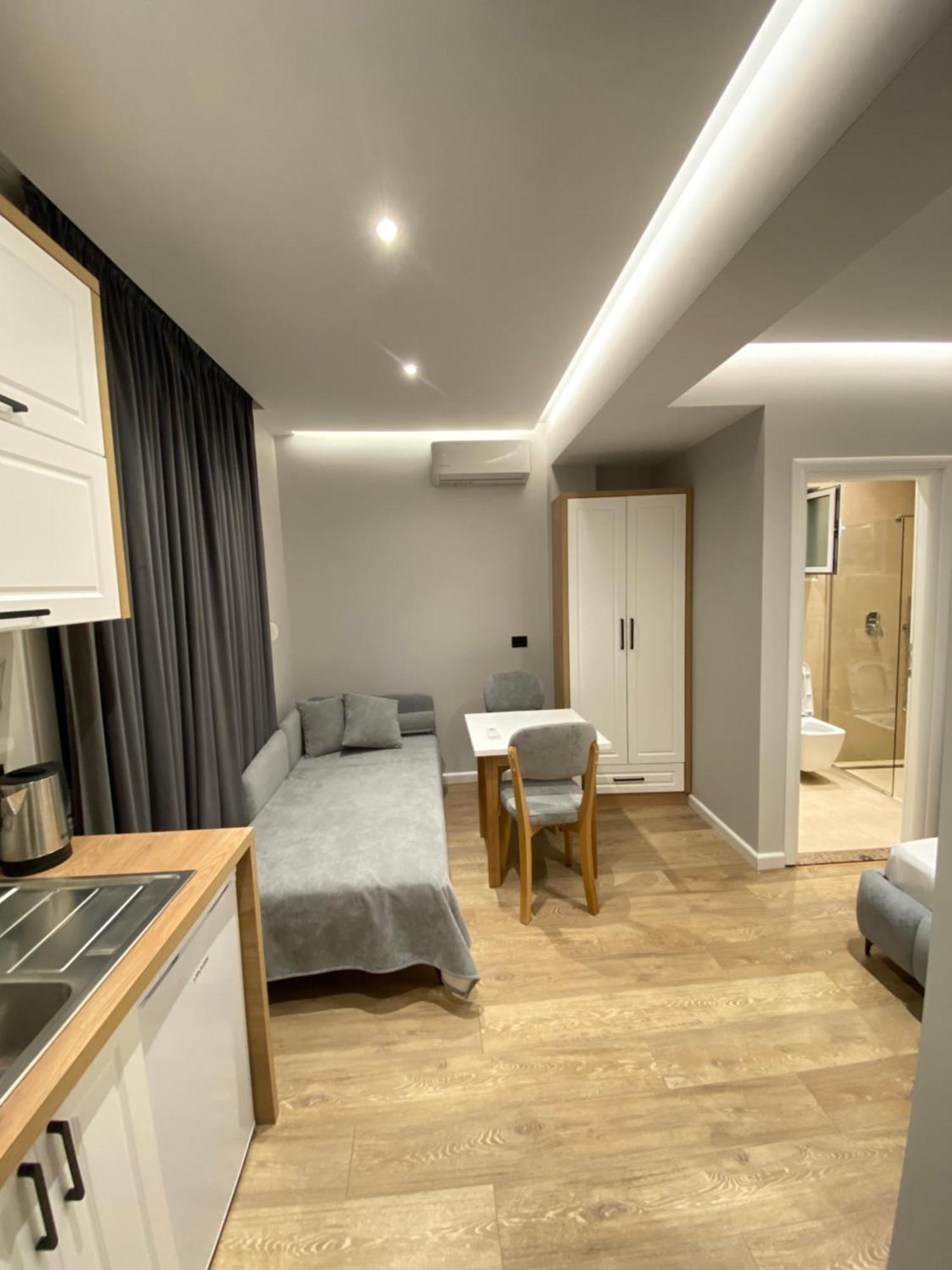 Maison Apartments Vlore Exterior photo