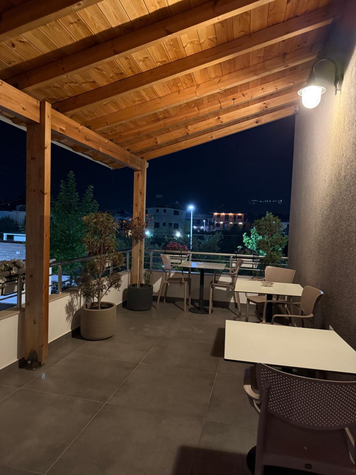 Maison Apartments Vlore Exterior photo