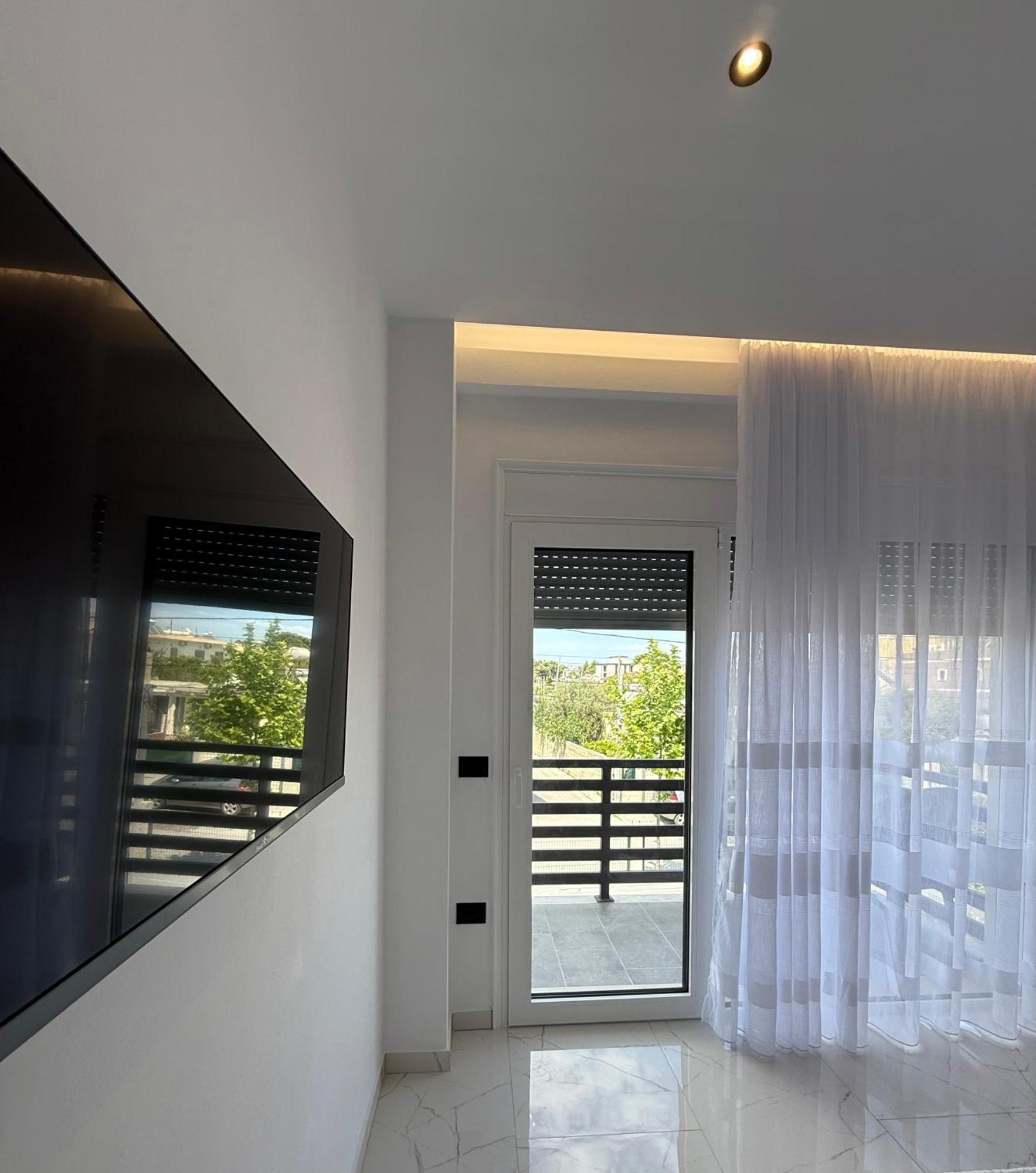 Maison Apartments Vlore Exterior photo