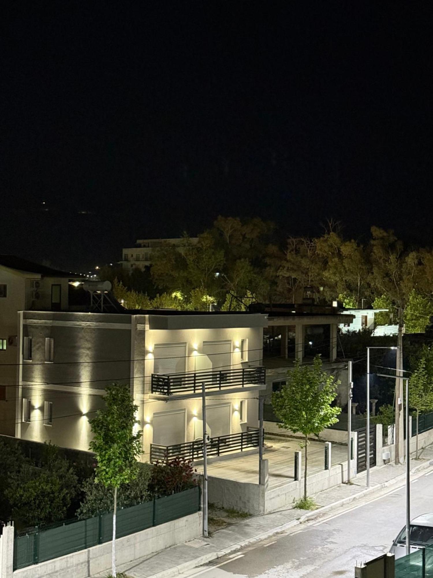 Maison Apartments Vlore Exterior photo