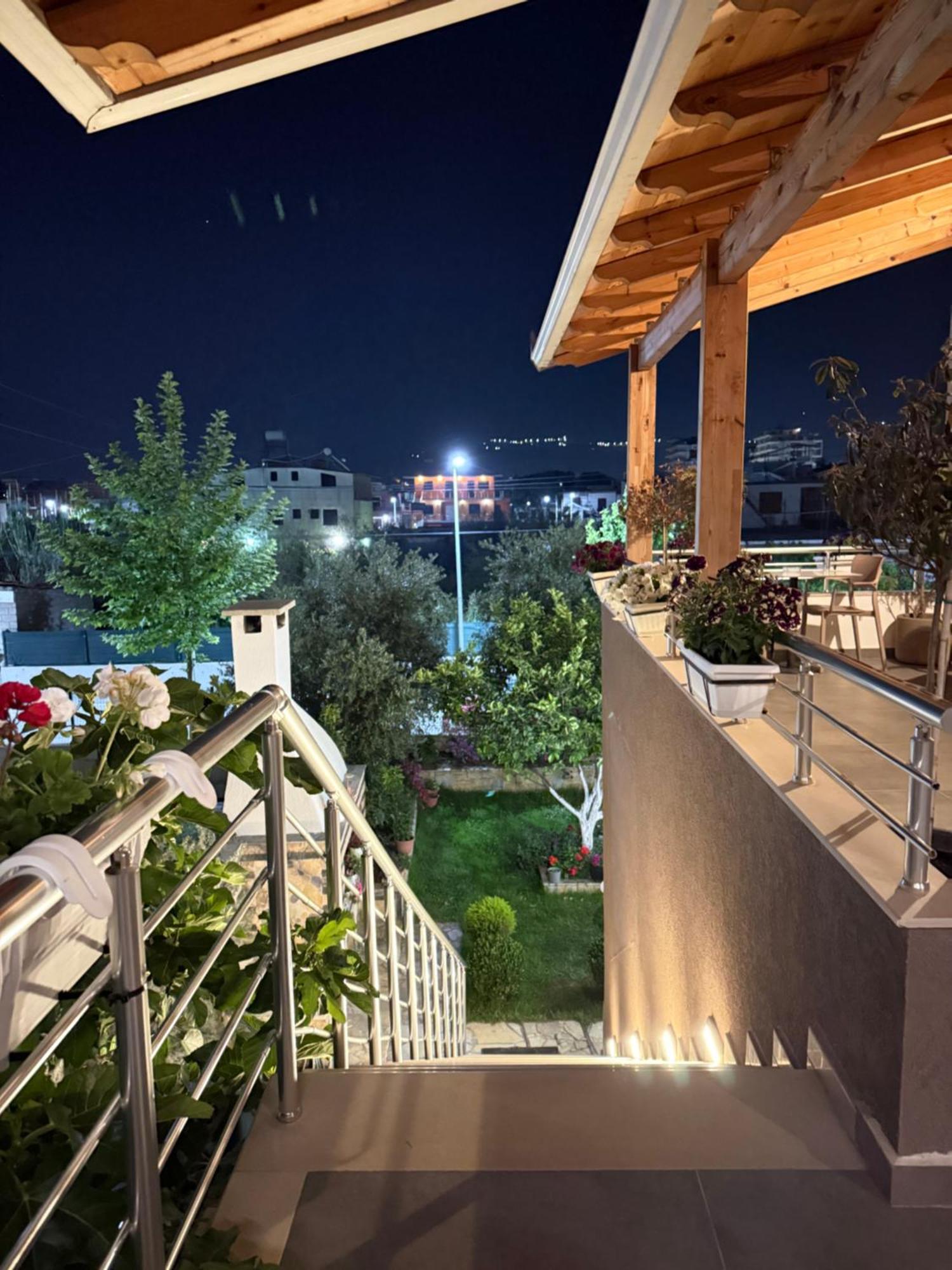 Maison Apartments Vlore Exterior photo