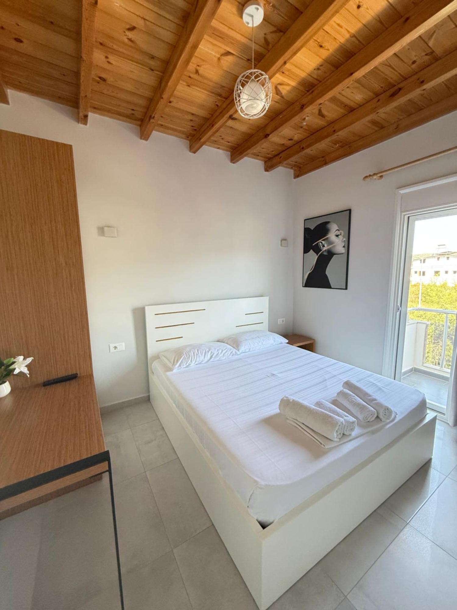 Maison Apartments Vlore Exterior photo