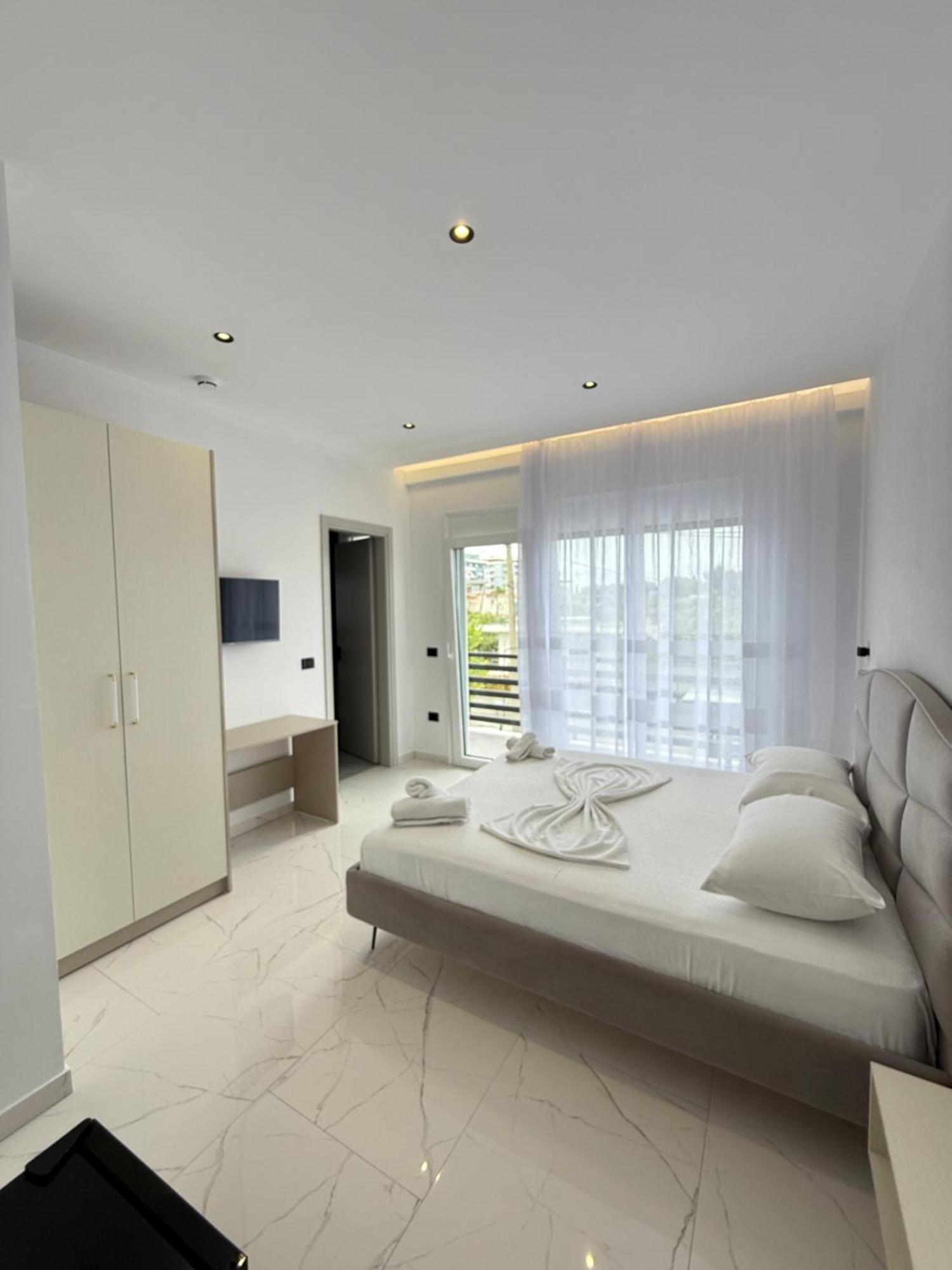 Maison Apartments Vlore Exterior photo